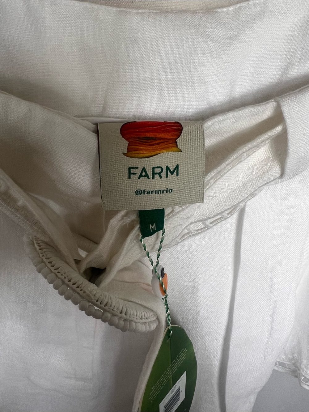 FARM Rio Women's Richelieu Embroidered Scalloped Linen Shorts, Size M-NWT - Picture 2 of 6